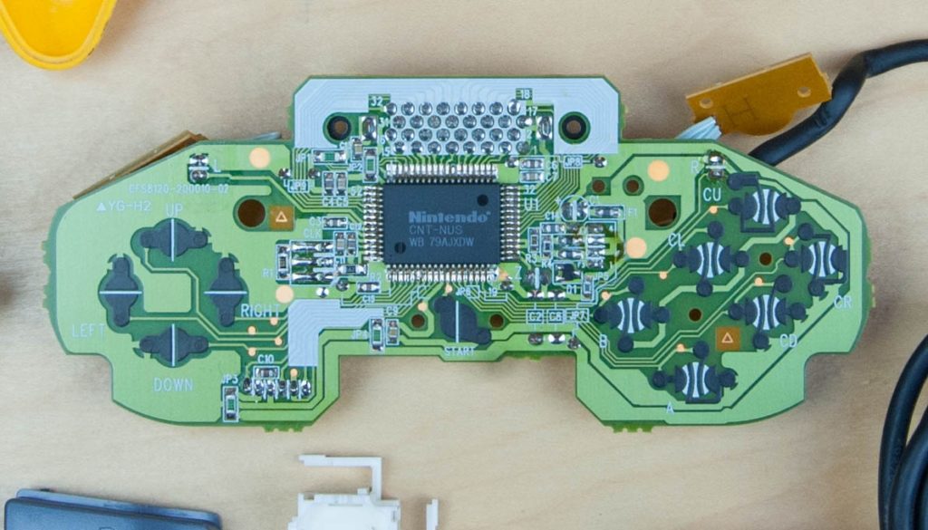 Prototype Ultra 64 controller found in the wild, new photos